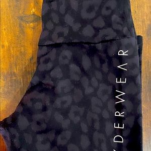 Ryderwear print scrunch butt leggings